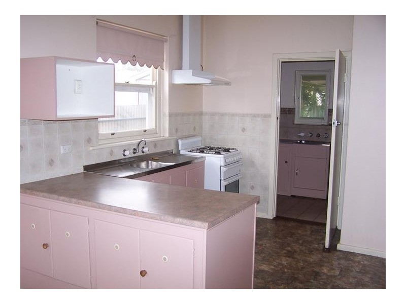 16 Oak Avenue, Clovelly Park SA 5042