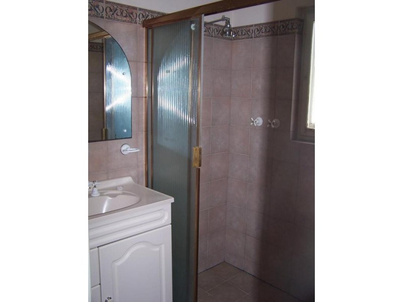 16 Oak Avenue, Clovelly Park SA 5042