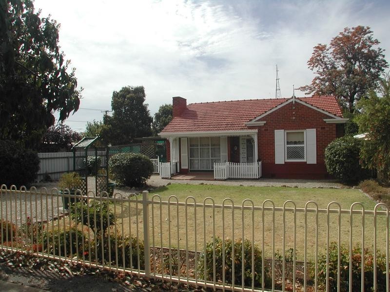 22 Railway Terrace, Hove SA 5048