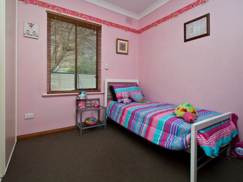 6 Bowden Grove, Oaklands Park SA 5046