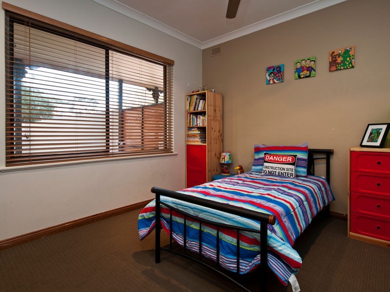 6 Bowden Grove, Oaklands Park SA 5046