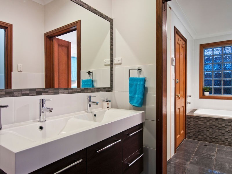 6 Bowden Grove, Oaklands Park SA 5046