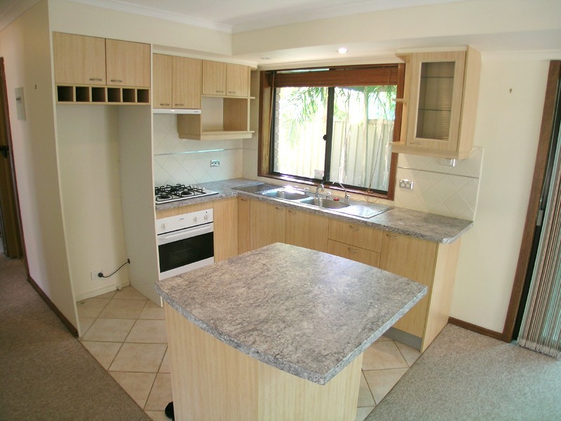 18/2a Karu Crescent, Mitchell Park SA 5043
