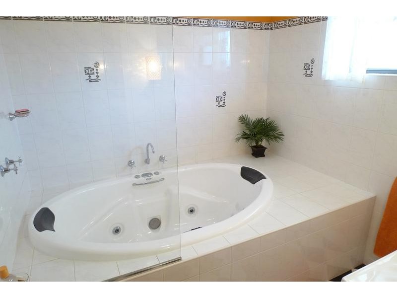 48 Oliphant Avenue, Marion SA 5043