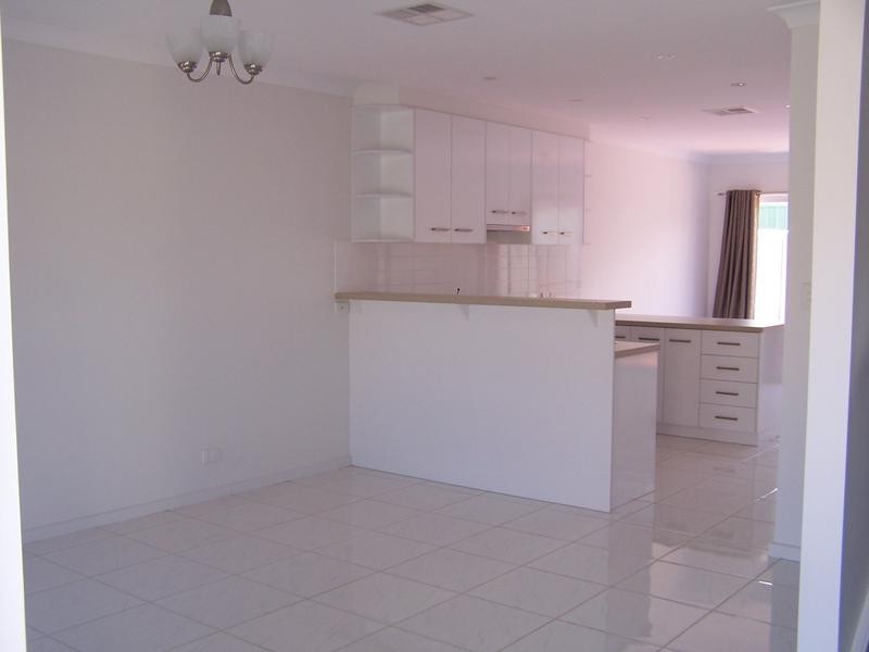 2A Milton Street, Oaklands Park SA 5046