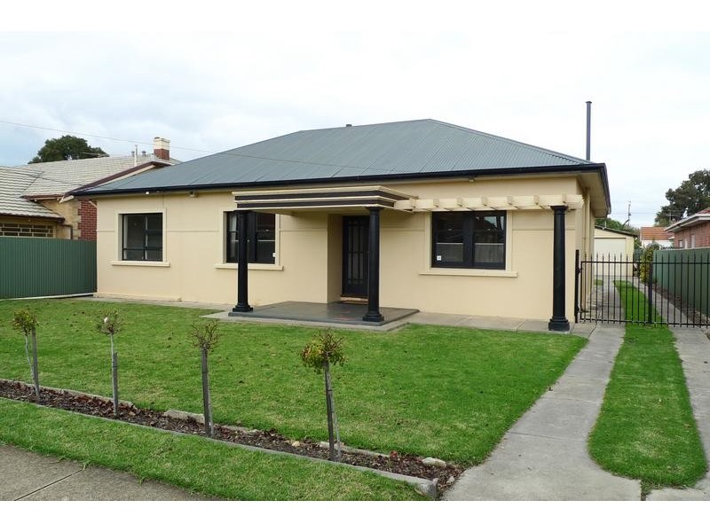 10 Albion Avenue, Glandore SA 5037