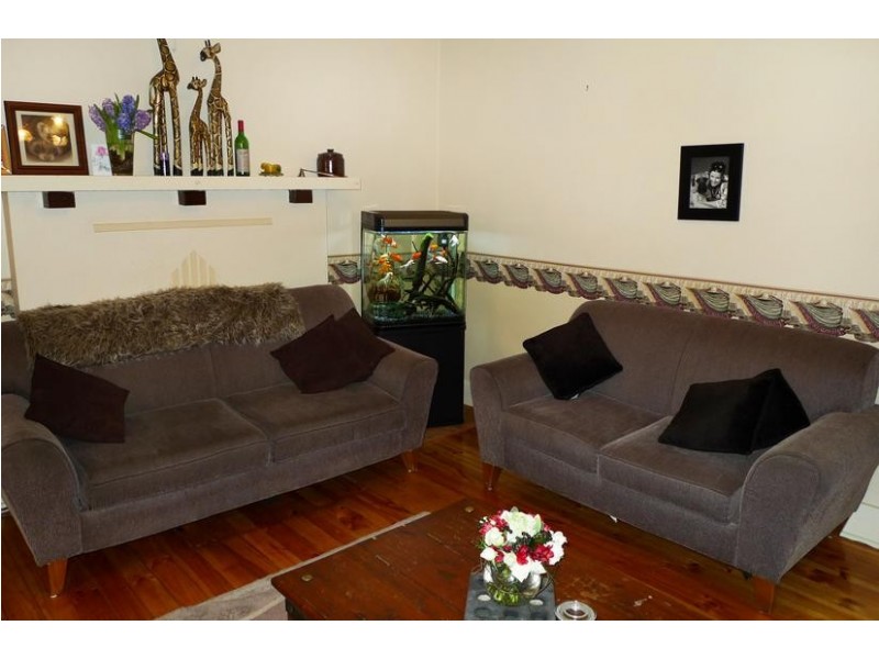 10 Albion Avenue, Glandore SA 5037