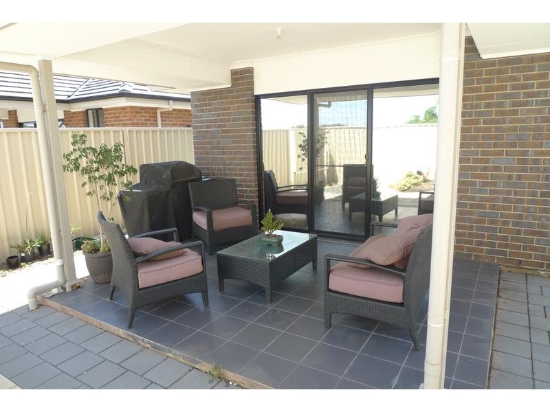 2B Dalkeith Avenue, Dover Gardens SA 5048