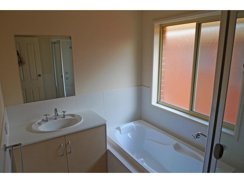 2/42 Quick Road, Mitchell Park SA 5043