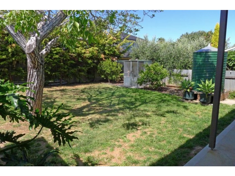 18 Barkuna Avenue, Mitchell Park SA 5043