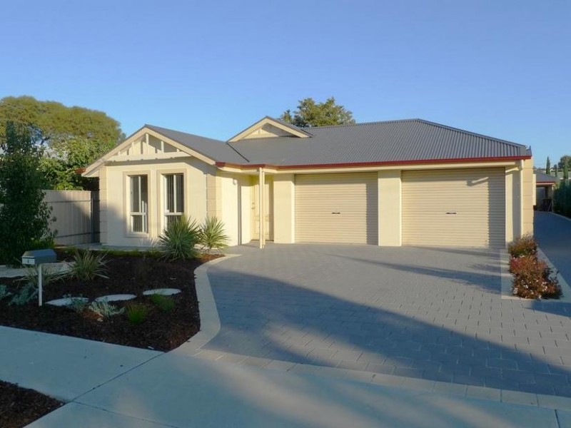 4 Travers Street, Sturt SA 5047