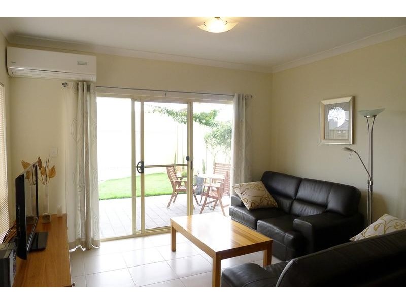 1 Kurrajong Place, Seacombe Gardens SA 5047