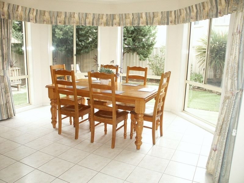 5 Chatswood Walk, Morphettville SA 5043