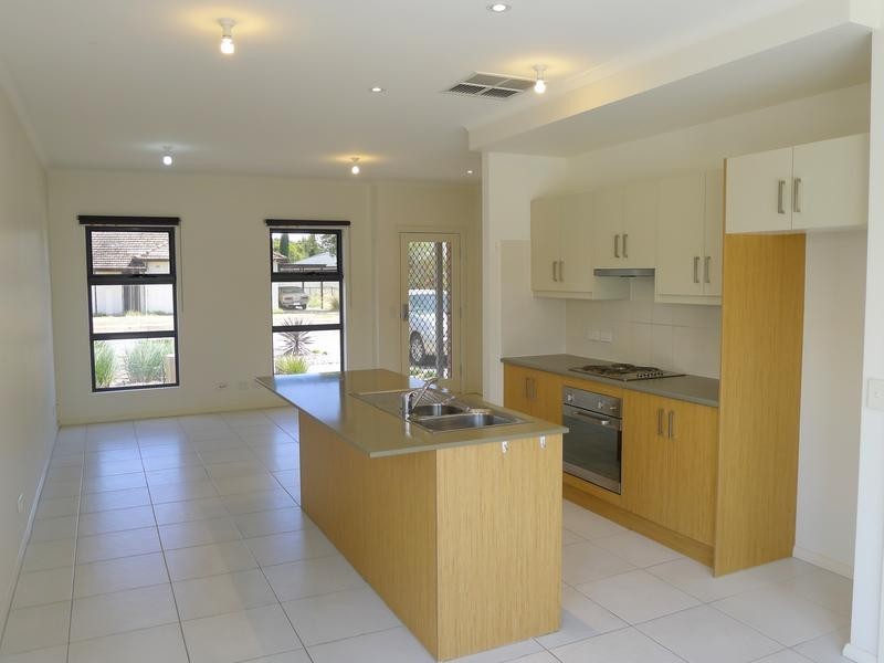 9a Albany Crescent, Oaklands Park SA 5046