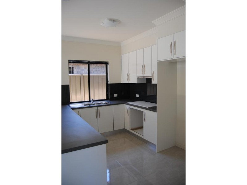 10 Ella Street, Dover Gardens SA 5048