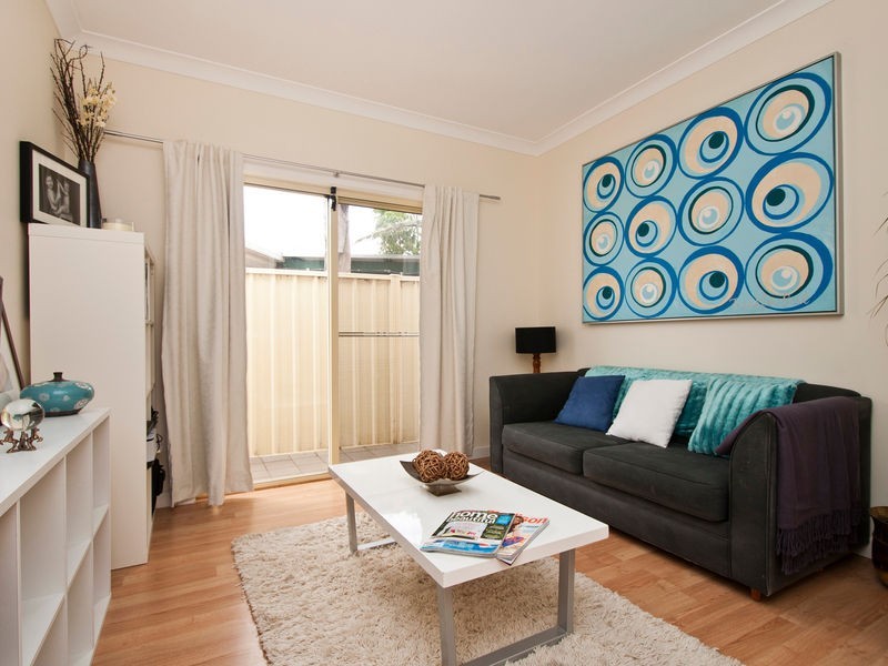 1 Kent Avenue, Seacombe Gardens SA 5047