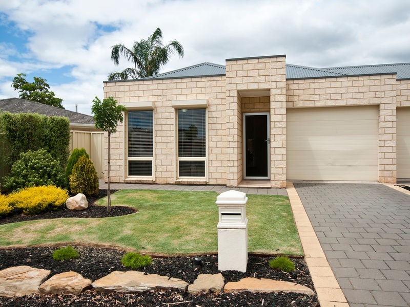 1 Kent Avenue, Seacombe Gardens SA 5047
