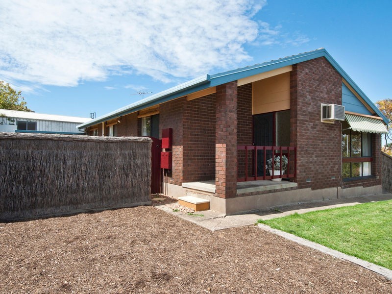 9 Scarvell Avenue, Trott Park SA 5158