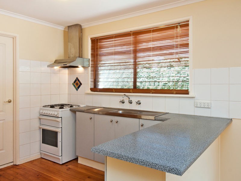9 Scarvell Avenue, Trott Park SA 5158