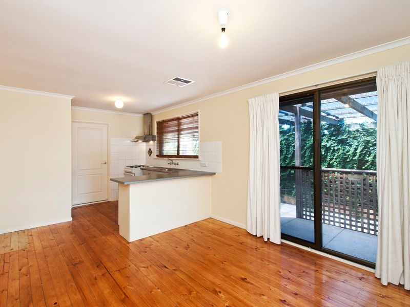 9 Scarvell Avenue, Trott Park SA 5158