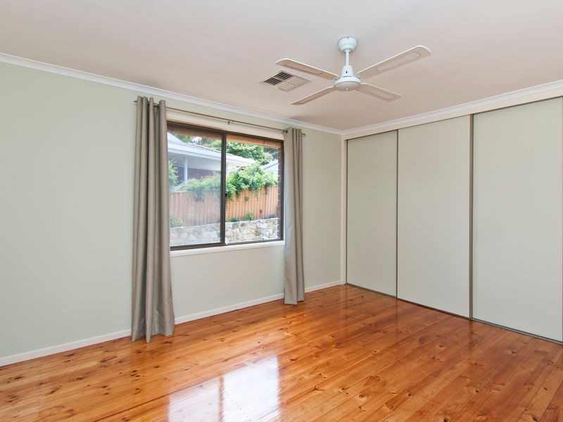 9 Scarvell Avenue, Trott Park SA 5158