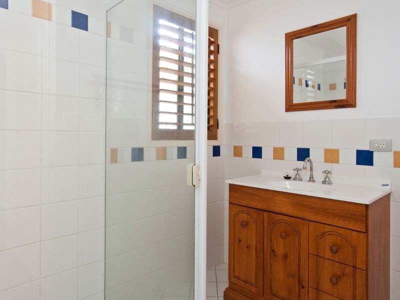 9 Scarvell Avenue, Trott Park SA 5158