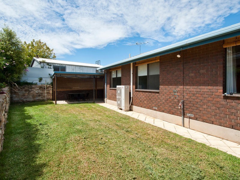 9 Scarvell Avenue, Trott Park SA 5158
