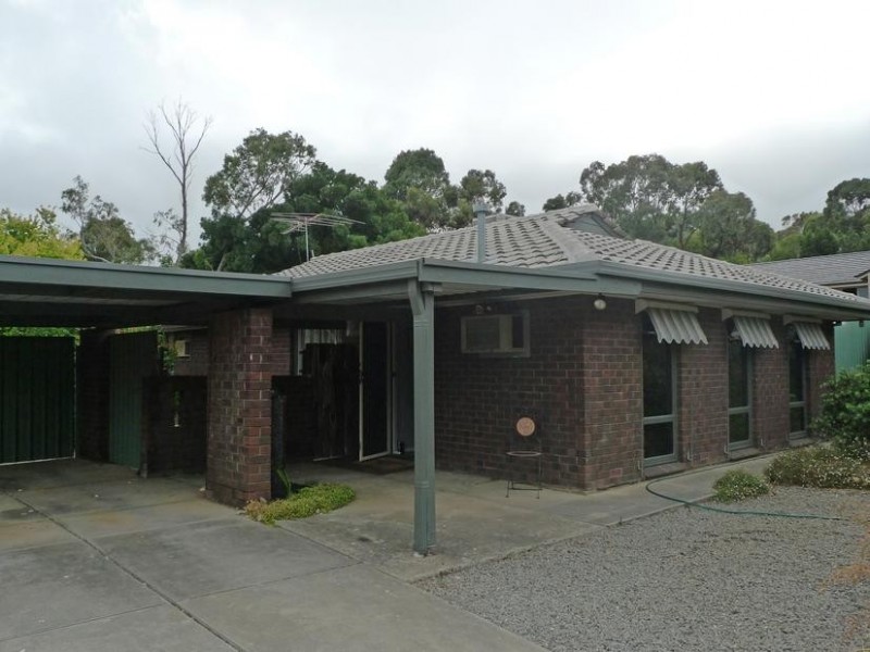 9 Hui Hui Drive, Happy Valley SA 5159