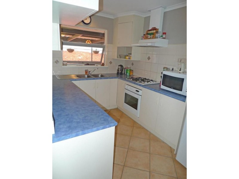 9 Hui Hui Drive, Happy Valley SA 5159