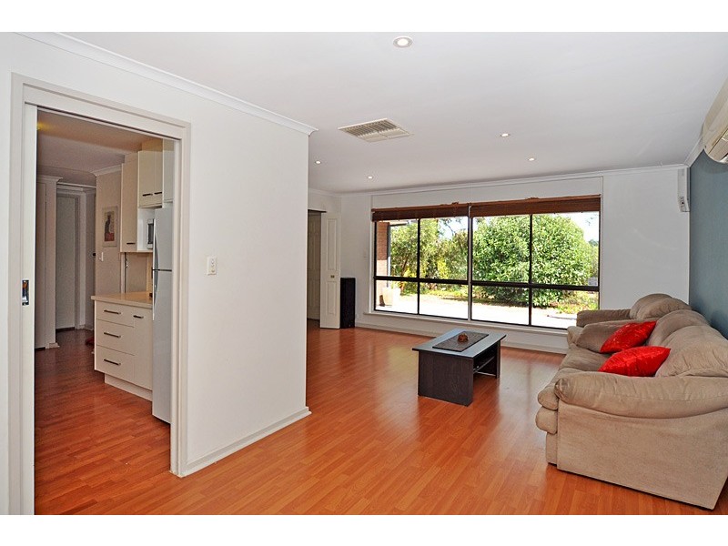 2 Davey Court, Happy Valley SA 5159