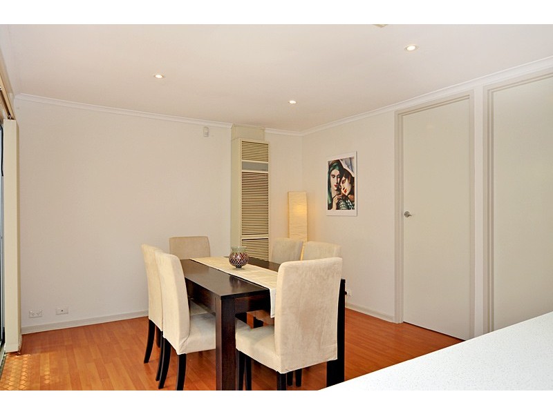 2 Davey Court, Happy Valley SA 5159