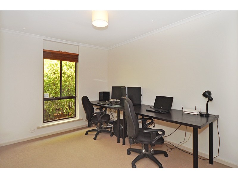 2 Davey Court, Happy Valley SA 5159
