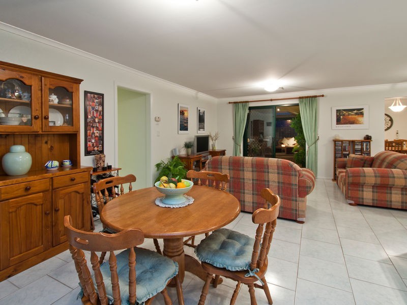 13 Paignton Close, Moana SA 5169