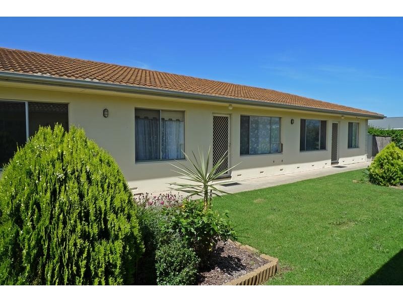 2/2 Beverley Street, Clovelly Park SA 5042