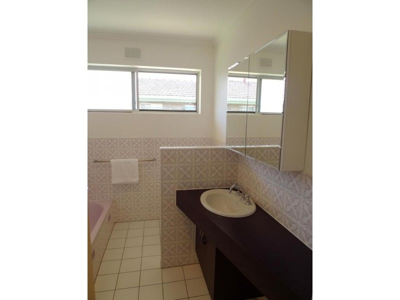 1/6 First Avenue, Warradale SA 5046