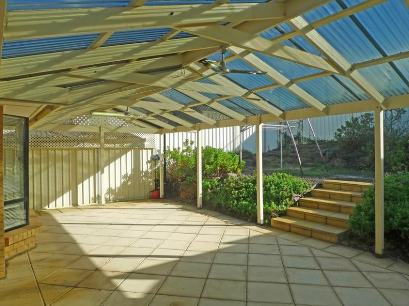24 New York Road, Aberfoyle Park SA 5159