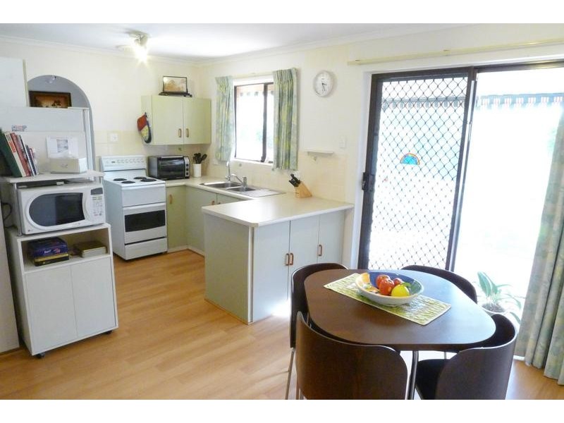 27 Warilda Crescent, Hallett Cove SA 5158