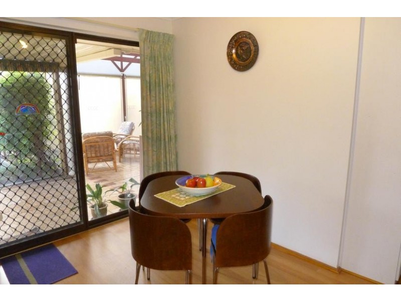 27 Warilda Crescent, Hallett Cove SA 5158