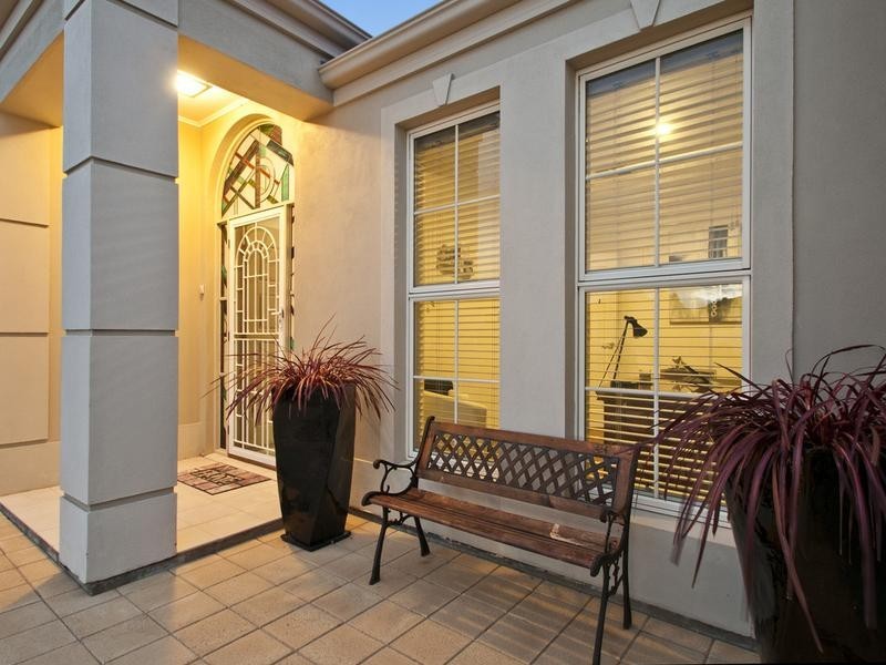 78 Elizabeth Crescent, Hallett Cove SA 5158
