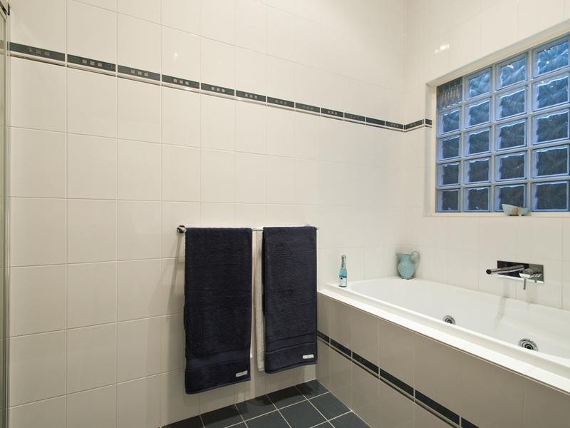 78 Elizabeth Crescent, Hallett Cove SA 5158