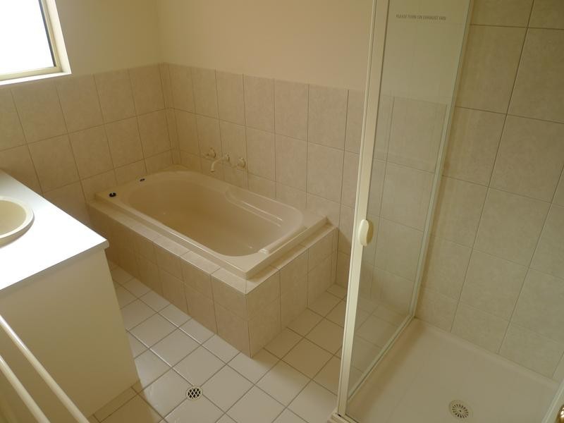 35A Trott Grove, Oaklands Park SA 5046