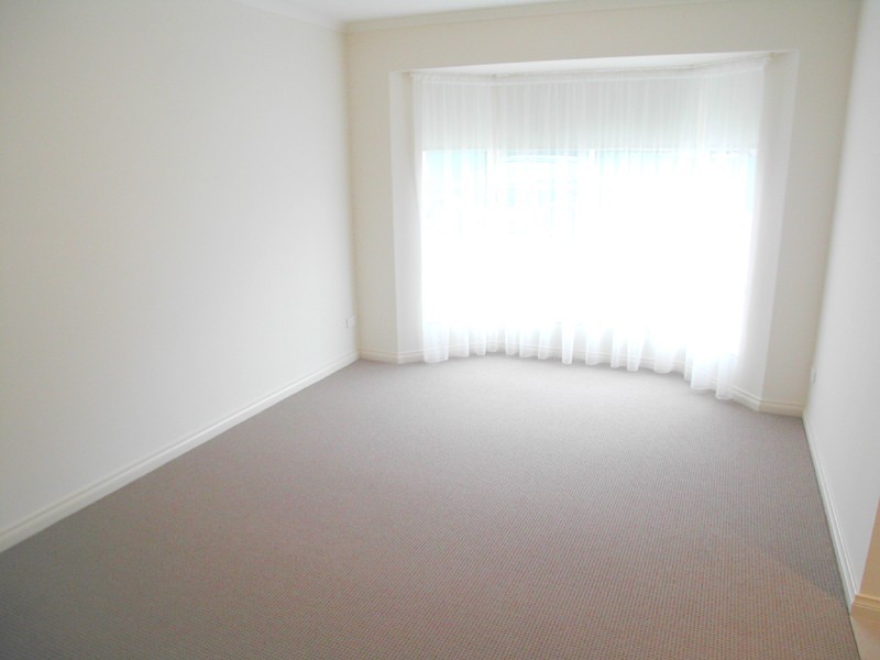 1A Bradman Street, Sturt SA 5047