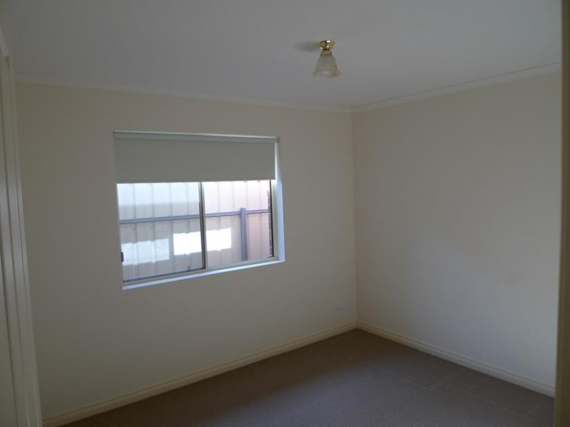 1A Bradman Street, Sturt SA 5047