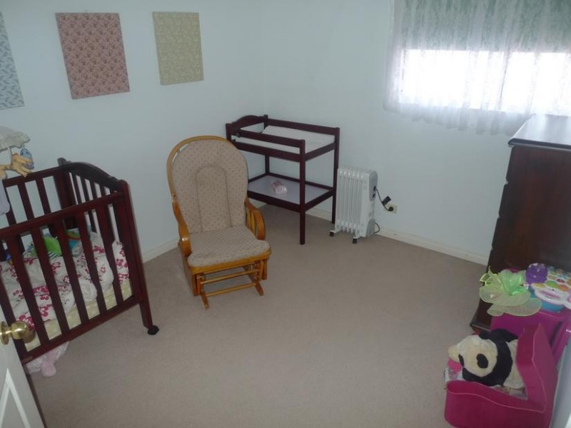 4 Abbey Road, Mitchell Park SA 5043