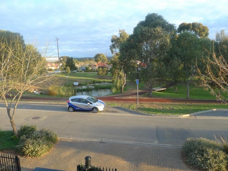 4 Abbey Road, Mitchell Park SA 5043