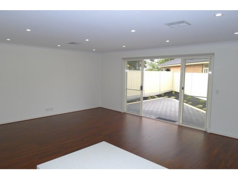 18 Crozier Terrace, Oaklands Park SA 5046