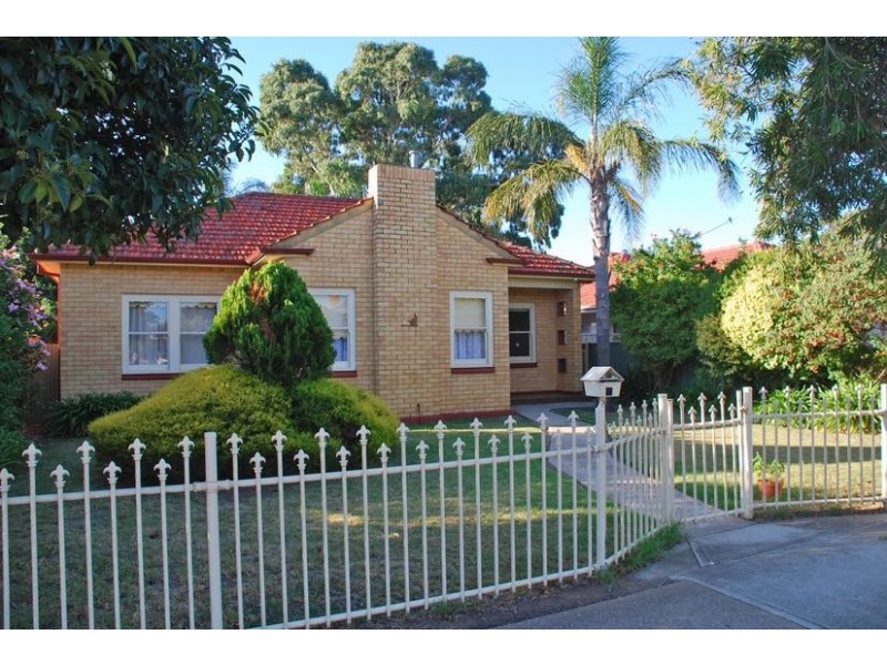 8 Lewis Street, Brighton SA 5048