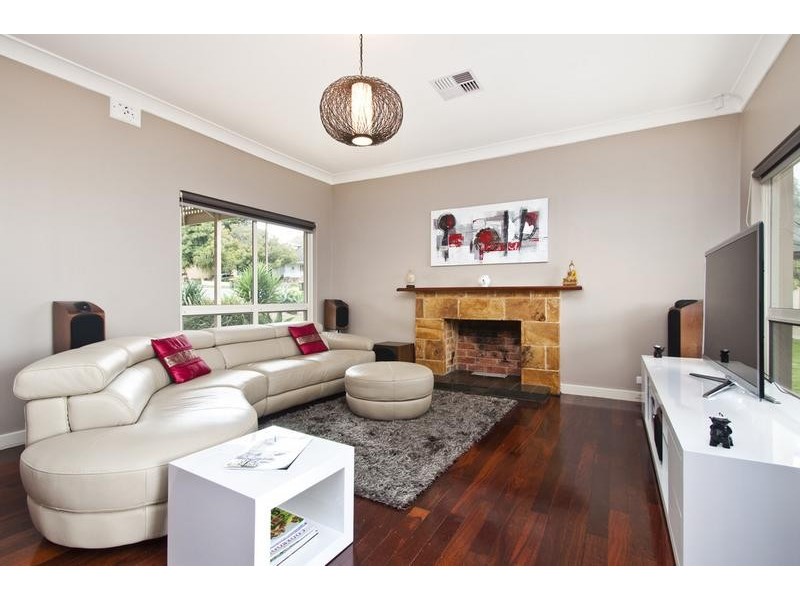 4 Bothwell Avenue, Seacliff Park SA 5049