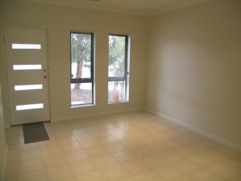 2C Raggatt Crescent, Mitchell Park SA 5043