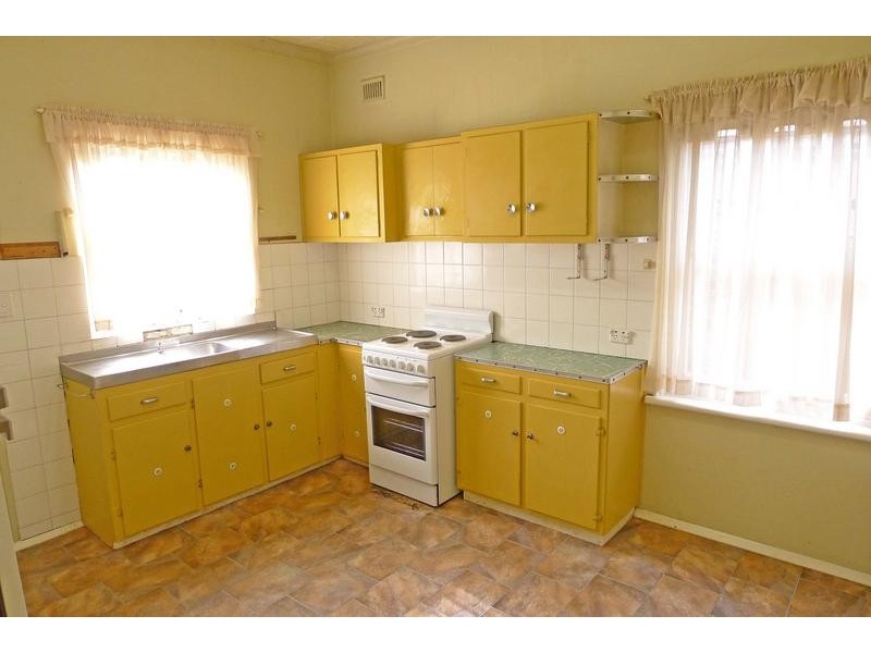 9 Kent Avenue, Warradale SA 5046